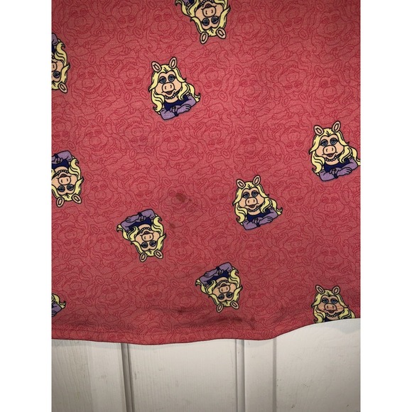 New LulaRoe Classic T shirt Size XS Disney Miss Piggy pink - Picture 9 of 9
